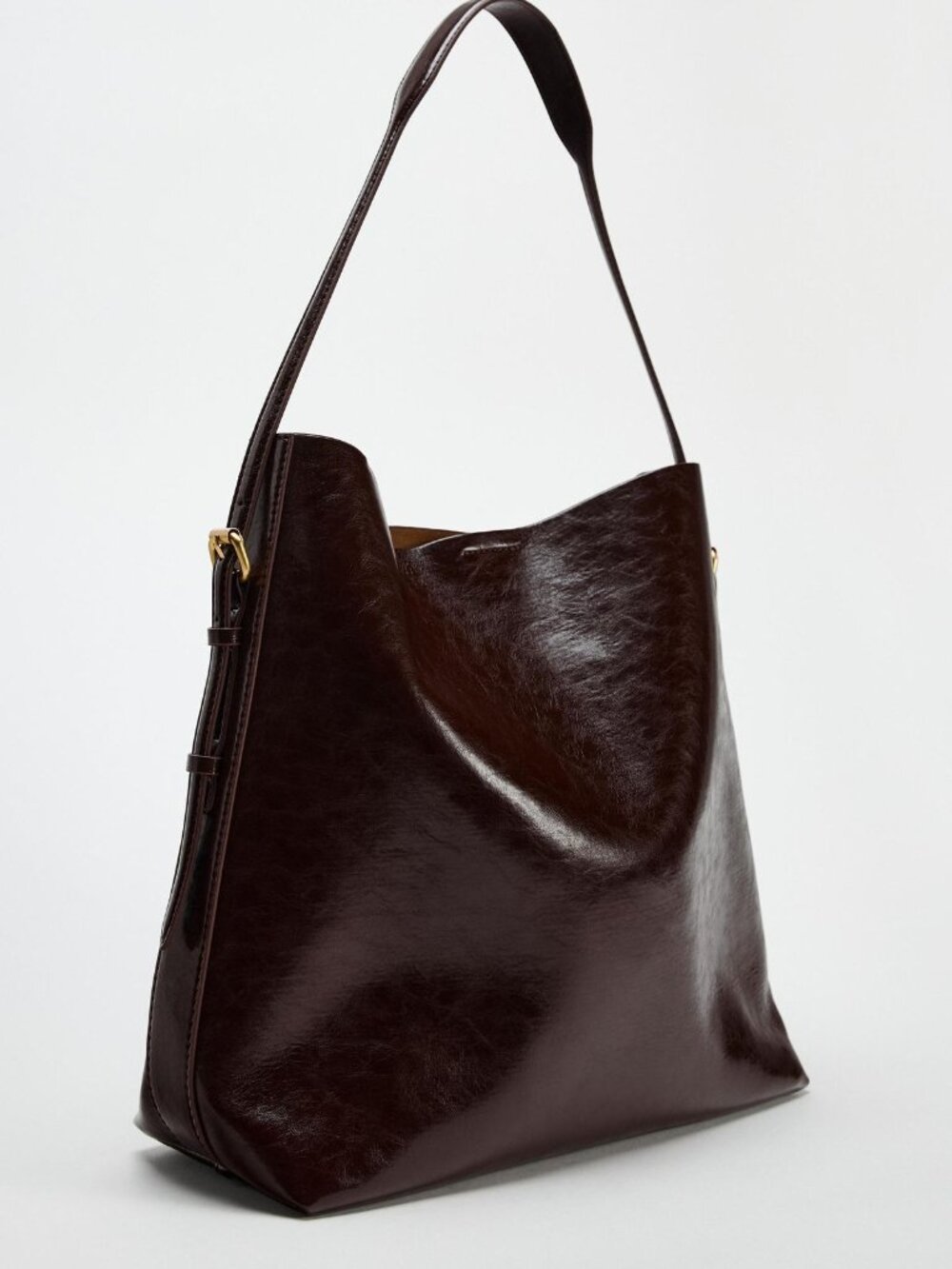 Zara Maxi Bucket Bag with Adjustable Shoulder Strap